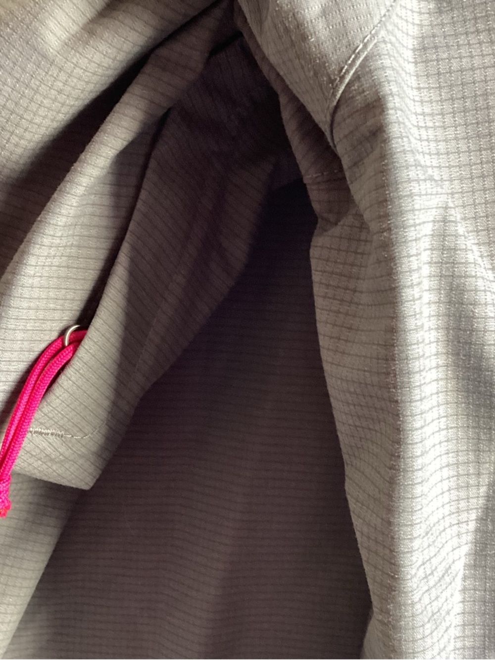The North Face Women's Light Gray Waterproof Hooded Jacket with Pink Accents - Picture 7 of 11